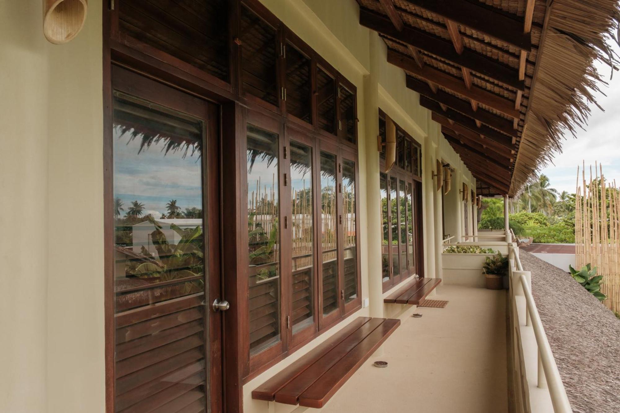 Schoenhouse Villa Siargao Генерал-Луна Экстерьер фото
